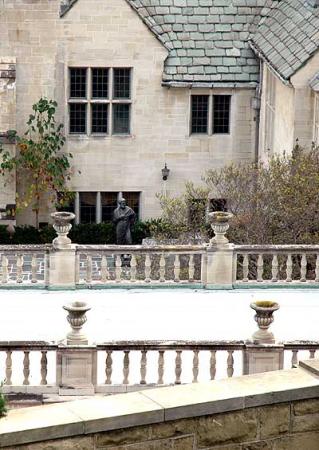 The lower courtyard with noble statue -