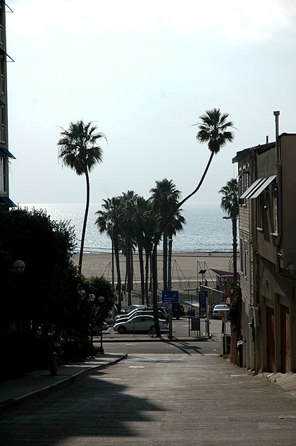 Santa Monica - street to the beach
