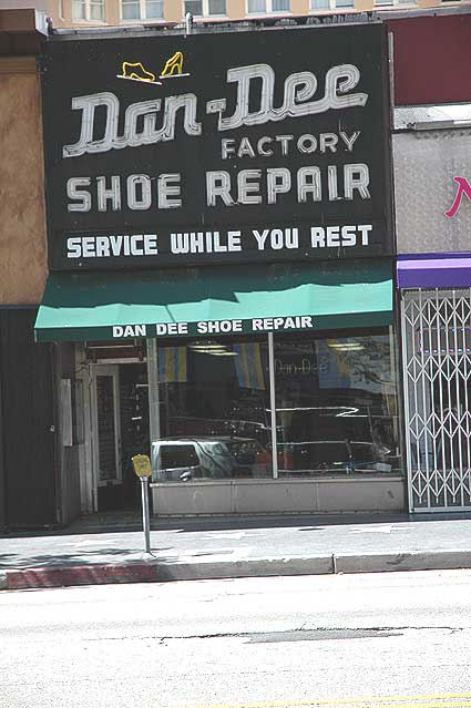 Dan-Dee Shoe Repair, Vine Avenue, Hollywood California.