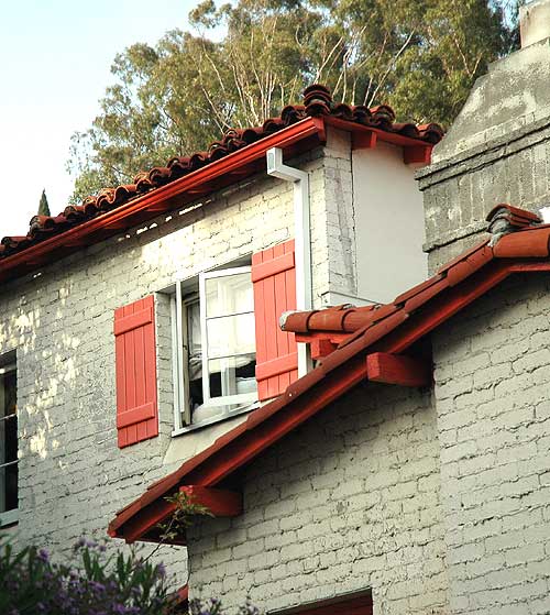 House wall above the Sunset Strip