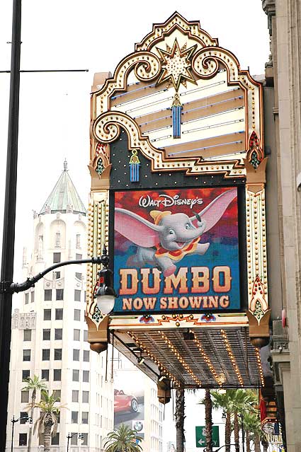 The El Capitan theater on Hollywood Boulevard - Friday, May 26, 2006