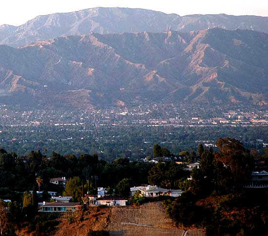 Sunset, Sunday evening, May 28, 2006, from Mulholland Drive, Los Angeles