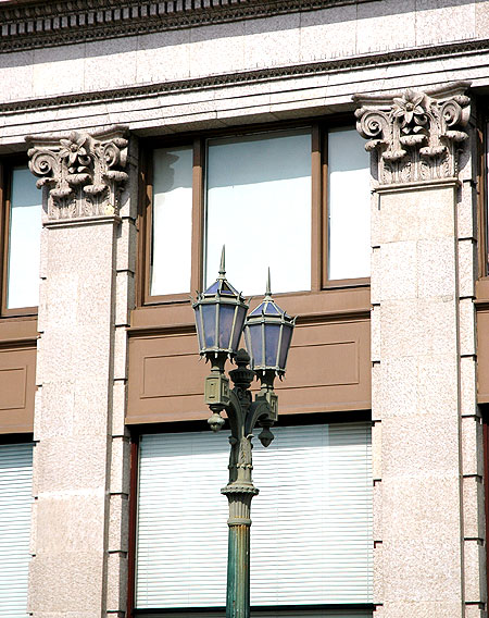 Lamppost at the Hollywood Guaranty Building, 6331 Hollywood Boulevard at Ivar