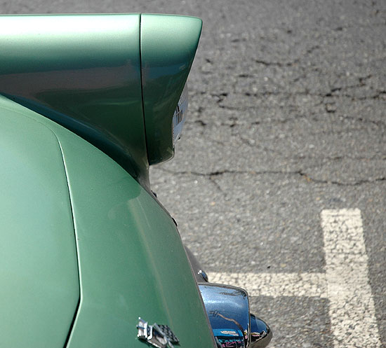 1955 Ford Thunderbird parked on North La Cienega Boulevard at Oakwood, Los Angeles, Tuesday, August 15, 2006