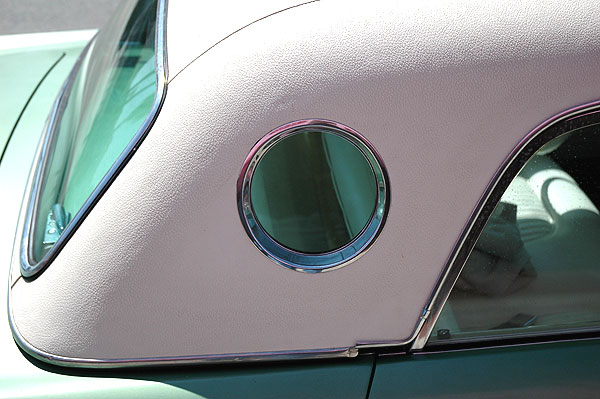 1955 Ford Thunderbird parked on North La Cienega Boulevard at Oakwood, Los Angeles, Tuesday, August 15, 2006