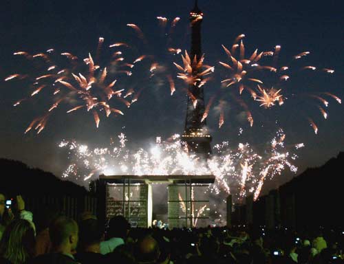 Bastille Day fireworks in Paris, 2006