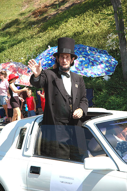 Abe Lincoln at Rancho Bernardo parade, 4 July 2006